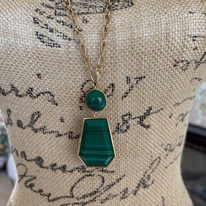 Ann Taylor malachite style green pendant w long gold chain claw close